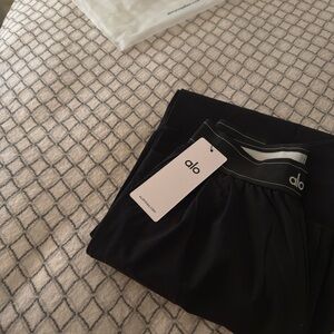 ALO Yoga Black Leggings with White-Trim Waistband